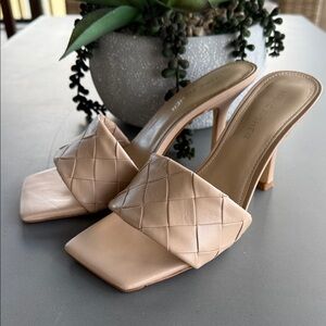 Marc Fisher Darasa Slip On Heeled Sandals 
Size 6 1/2.  Tan.  WORN 2x
